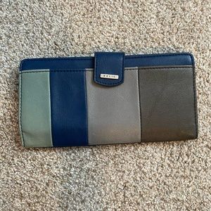 Relic by FOSSIL wallet